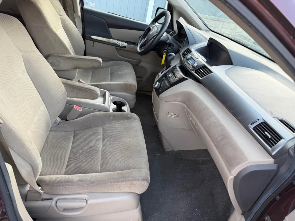 2012 Honda Odyssey - Image 12 of 18