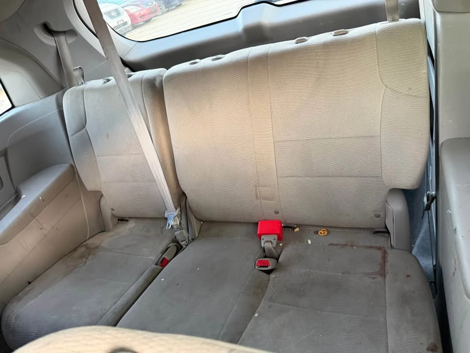 2012 Honda Odyssey - Image 15 of 18