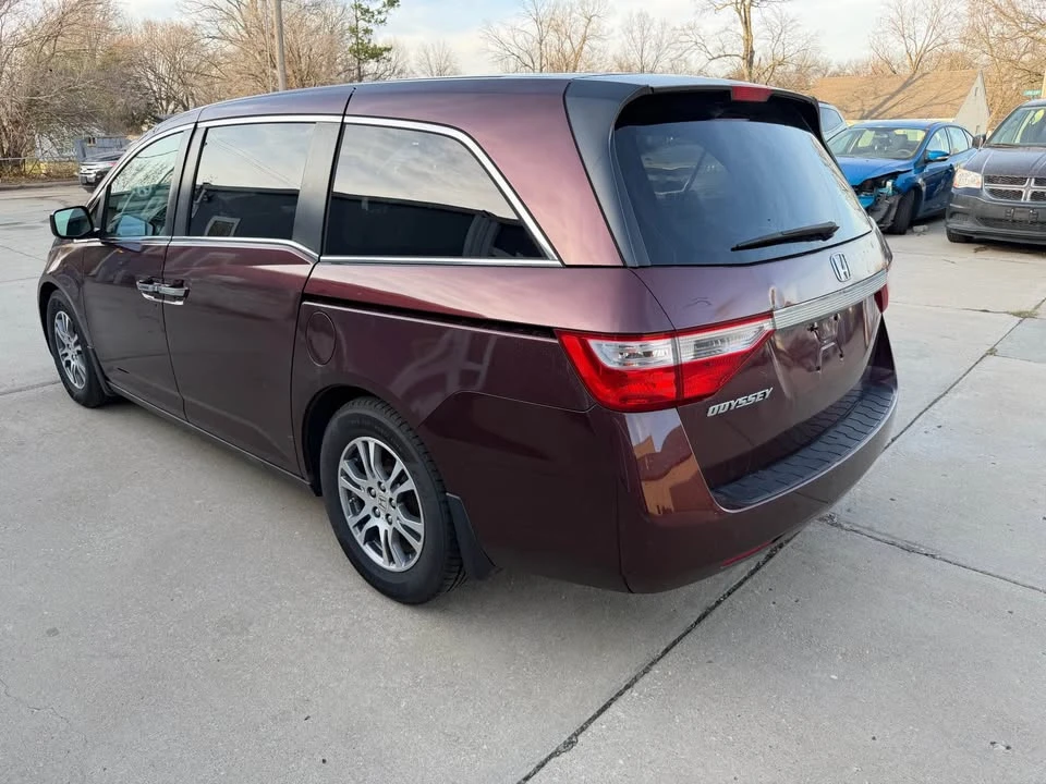 2012 Honda Odyssey - Image 4 of 18