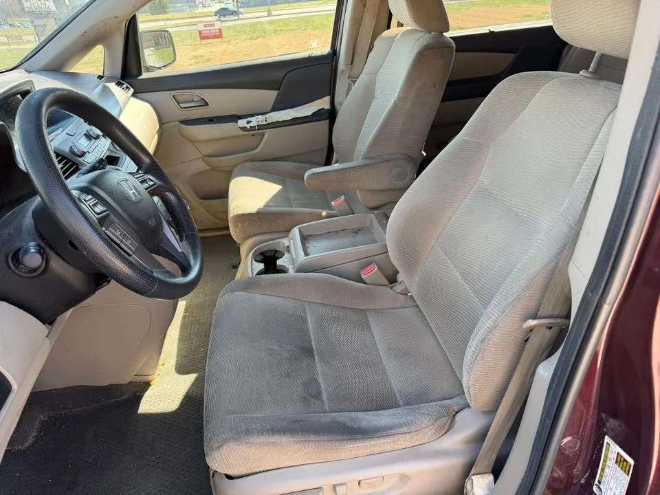 2012 Honda Odyssey - Image 9 of 16