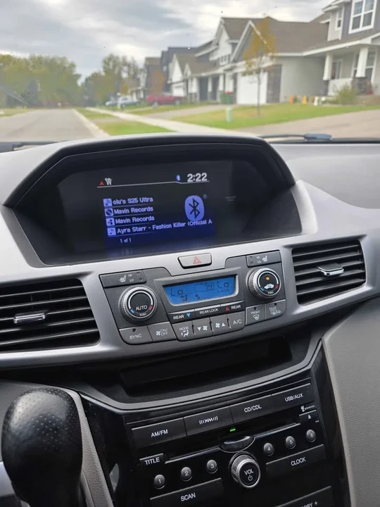 2012 Honda Odyssey - Image 15 of 18