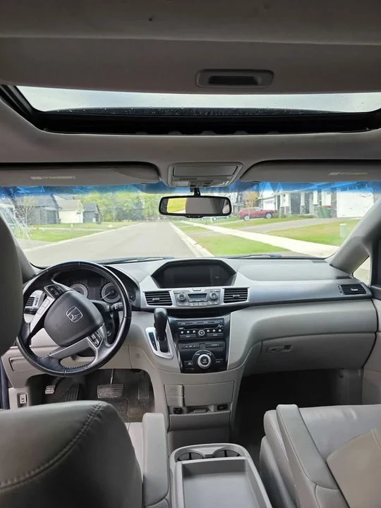 2012 Honda Odyssey - Image 10 of 18