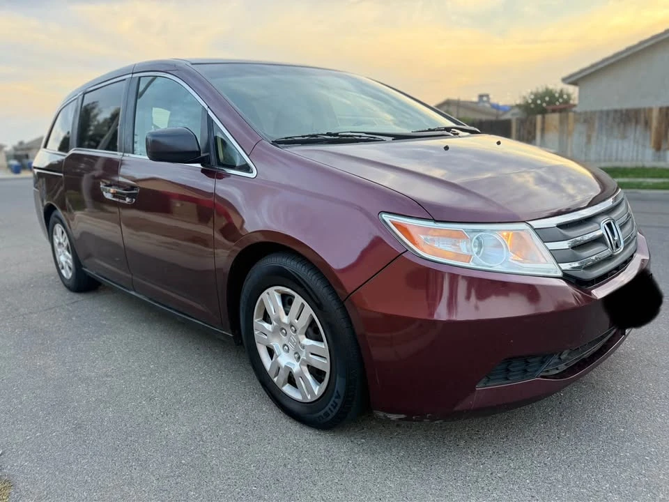 2012 Honda Odyssey - Image 3 of 14