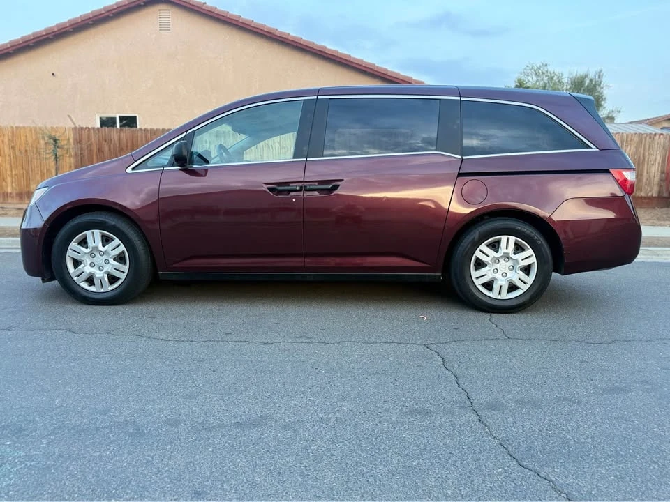 2012 Honda Odyssey - Image 6 of 14