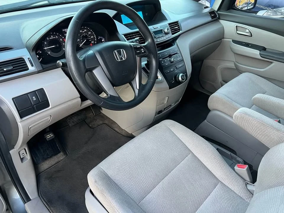 2012 Honda Odyssey - Image 6 of 11
