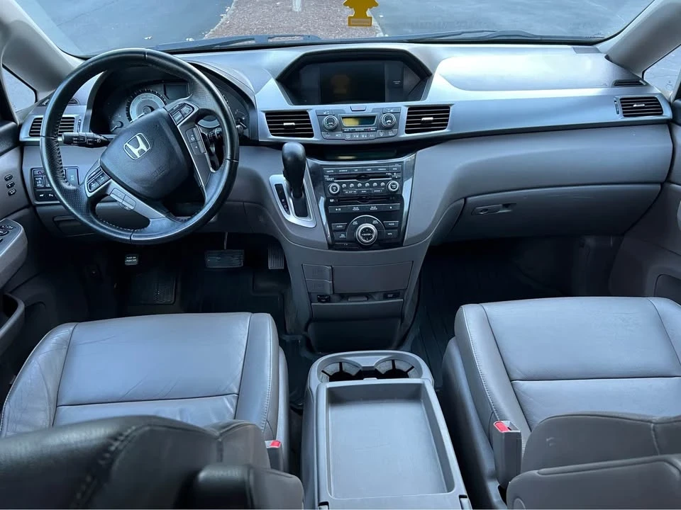 2012 Honda Odyssey - Image 5 of 10