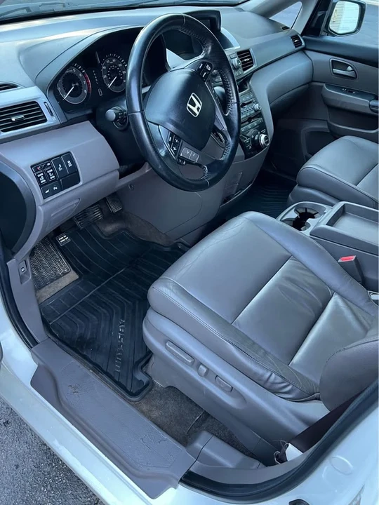 2012 Honda Odyssey - Image 6 of 10