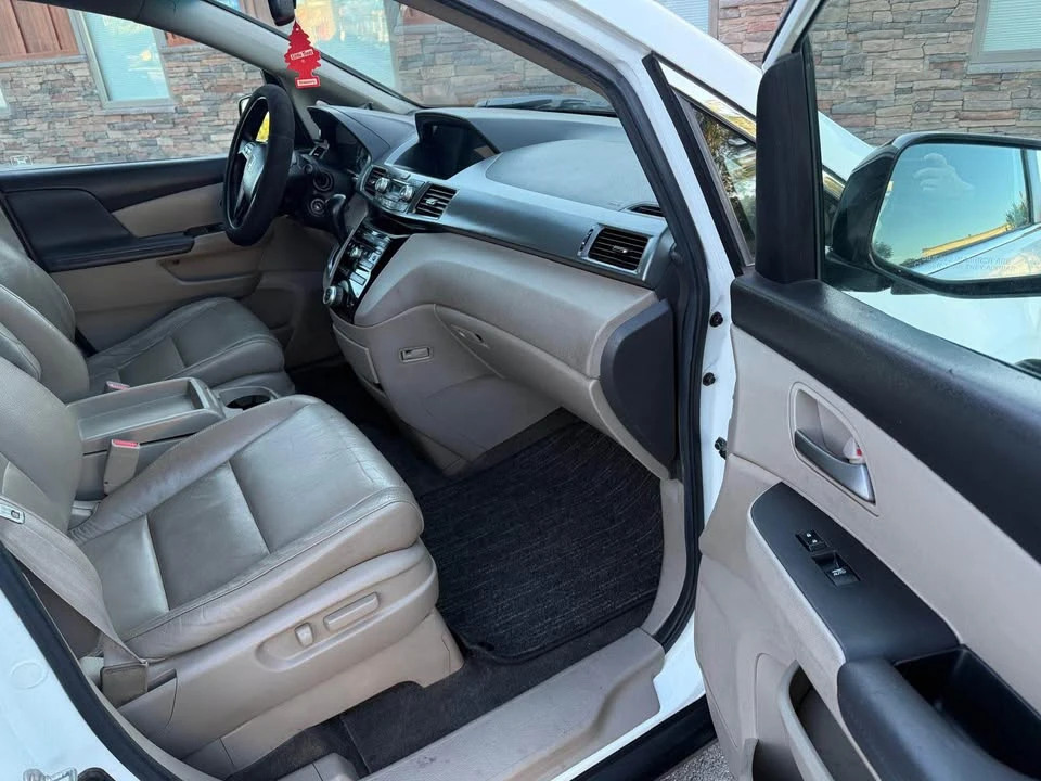 2012 Honda Odyssey - Image 9 of 19