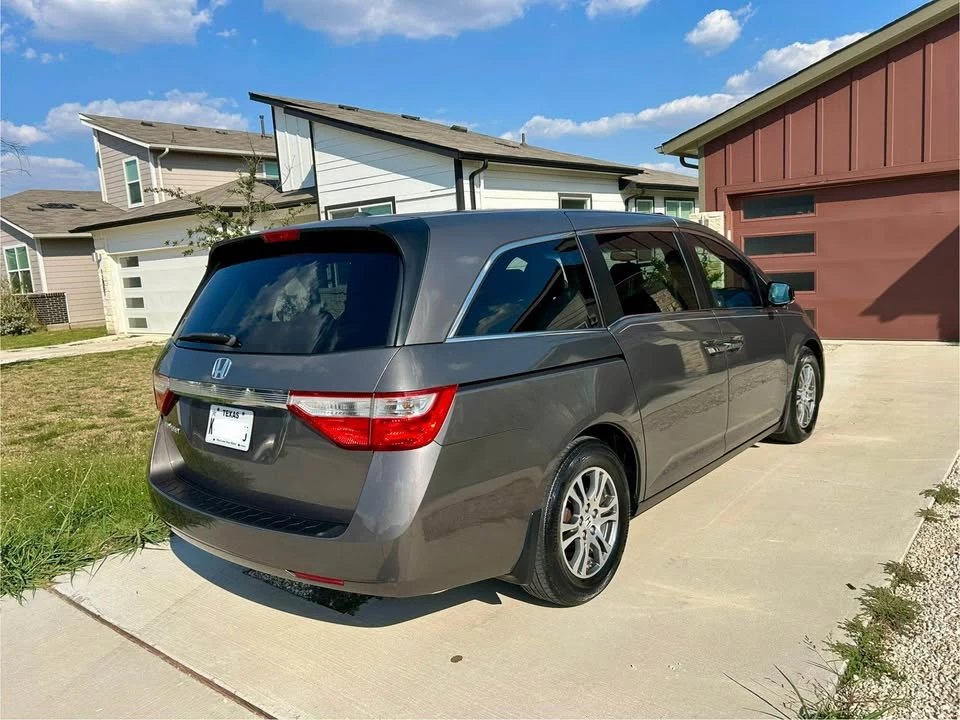 2012 Honda Odyssey - Image 8 of 14