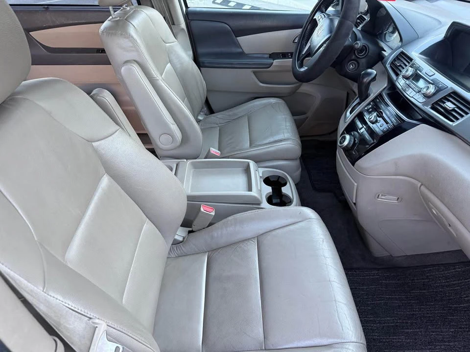 2012 Honda Odyssey - Image 11 of 19