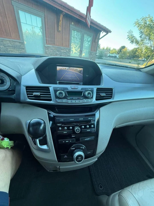 2012 Honda Odyssey - Image 17 of 19