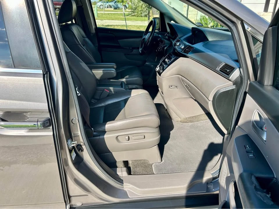 2012 Honda Odyssey - Image 10 of 14