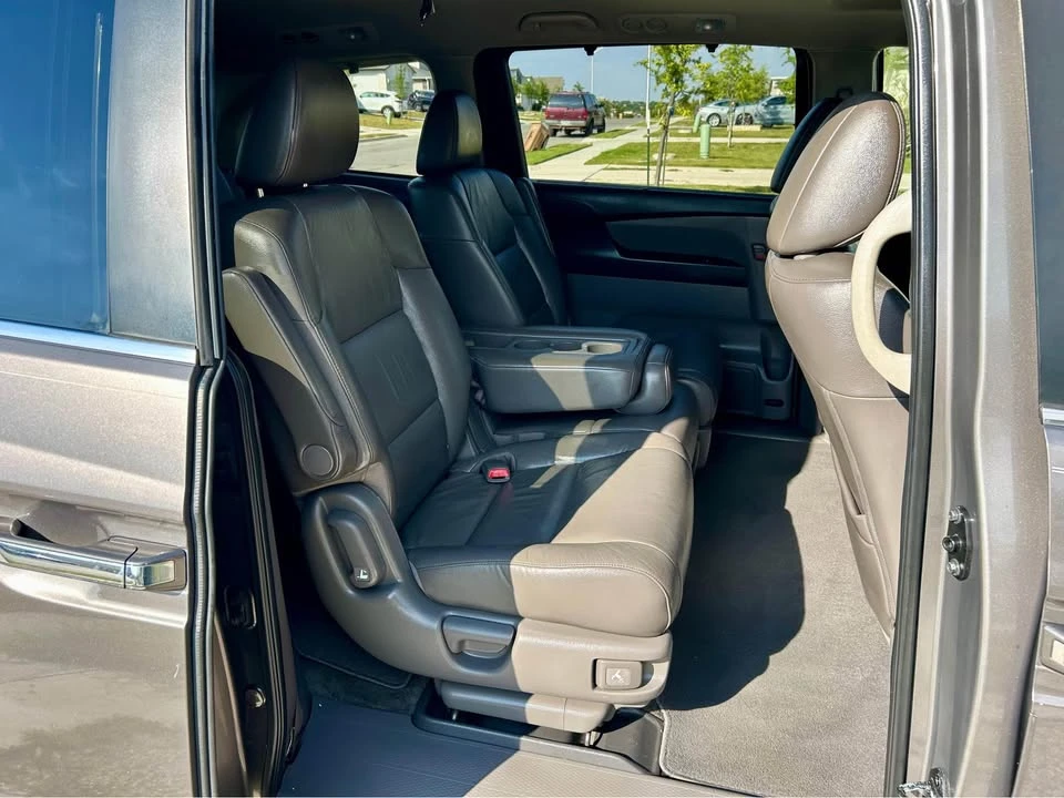 2012 Honda Odyssey - Image 11 of 14