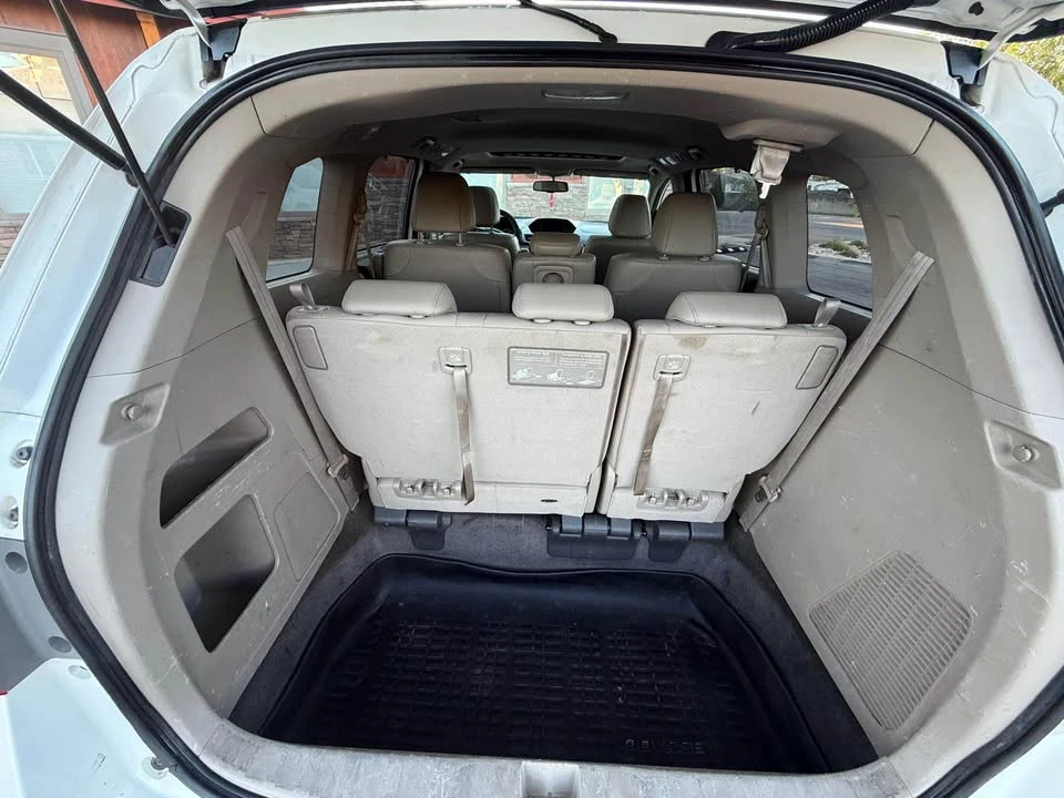 2012 Honda Odyssey - Image 14 of 19