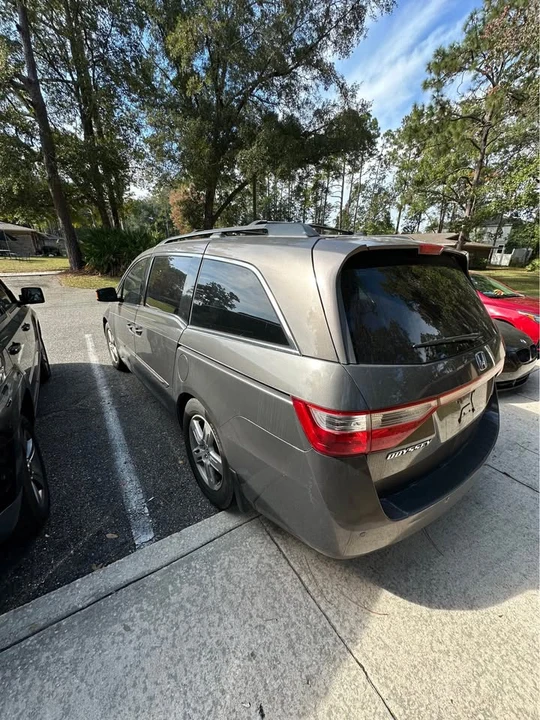 2012 Honda Odyssey - Image 4 of 10