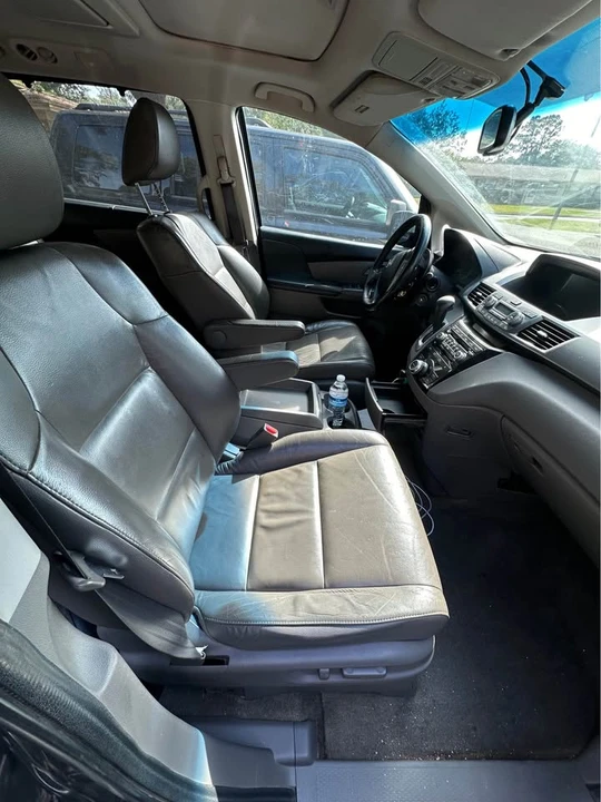 2012 Honda Odyssey - Image 8 of 10