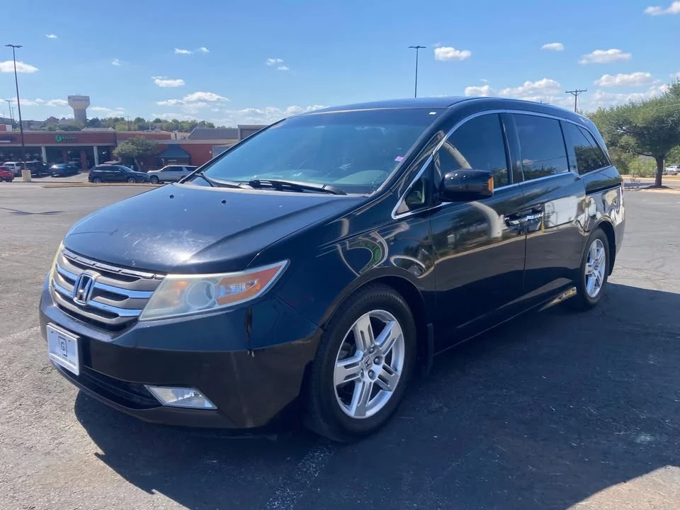 2012 Honda Odyssey - Image 2 of 6