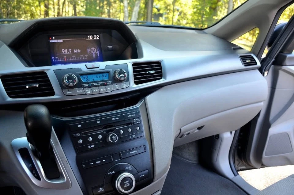 2012 Honda Odyssey - Image 17 of 20