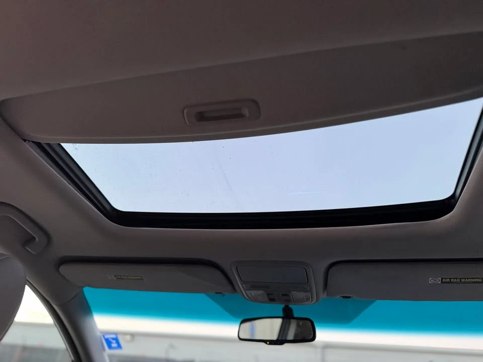 2012 Honda Odyssey - Image 11 of 20