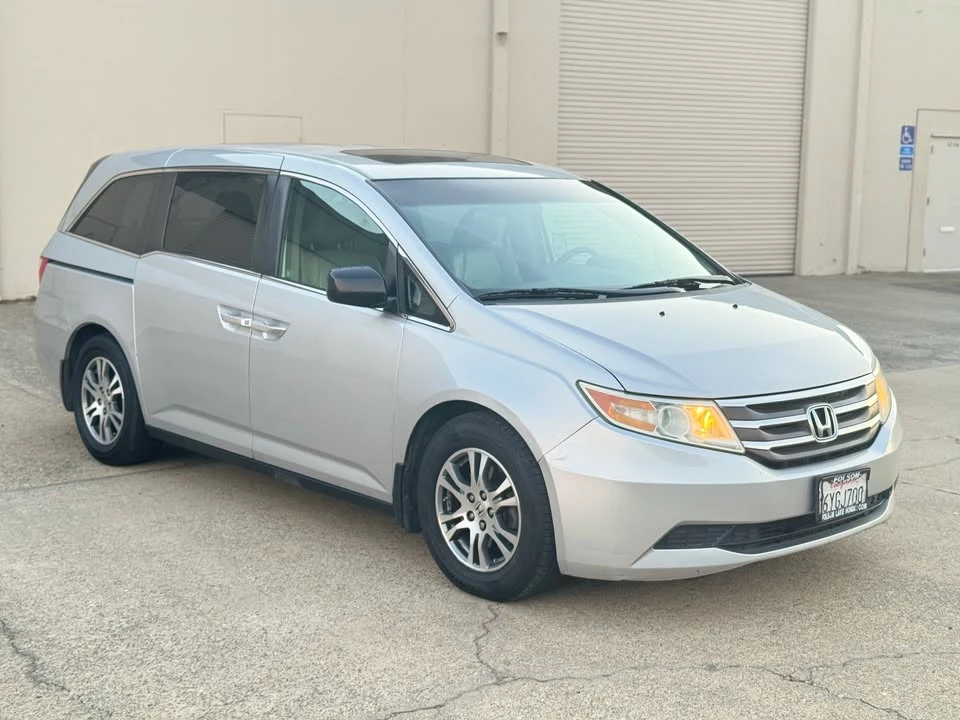 2012 Honda Odyssey - Image 3 of 20