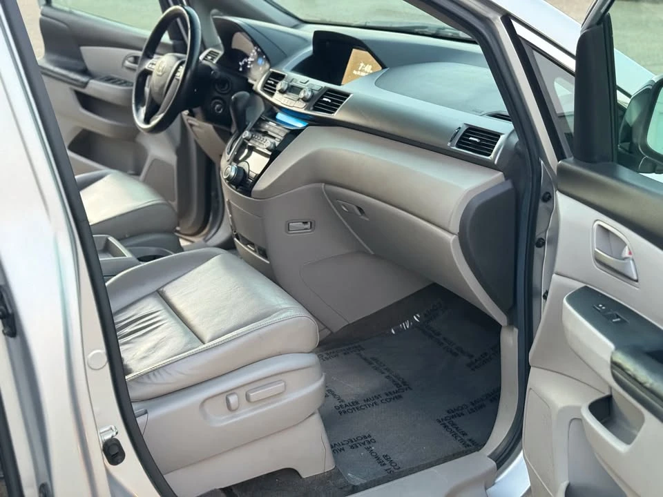 2012 Honda Odyssey - Image 15 of 20