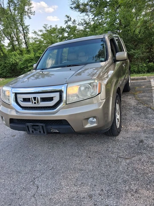 2012 Honda Pilot 2nd Gen - Image 2 of 8