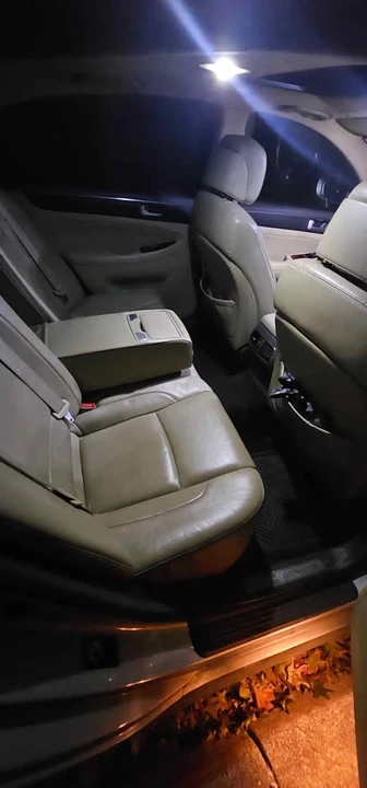 2012 Hyundai Genesis - Image 6 of 9