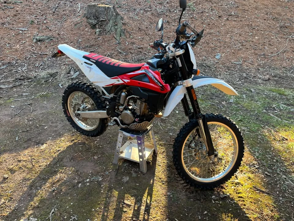 2012 Husqvarna WR - Image 2 of 13