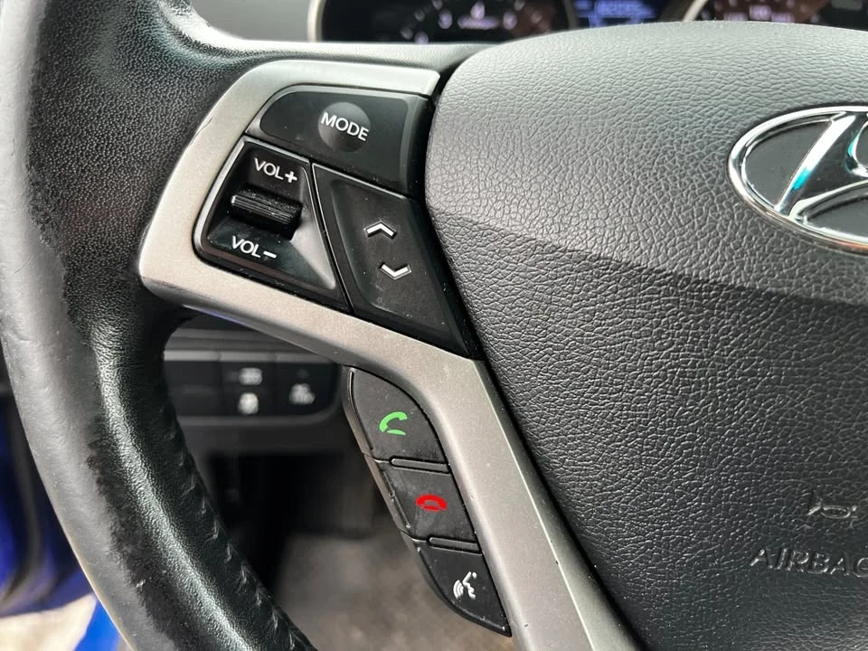 2012 Hyundai Veloster - Image 11 of 17