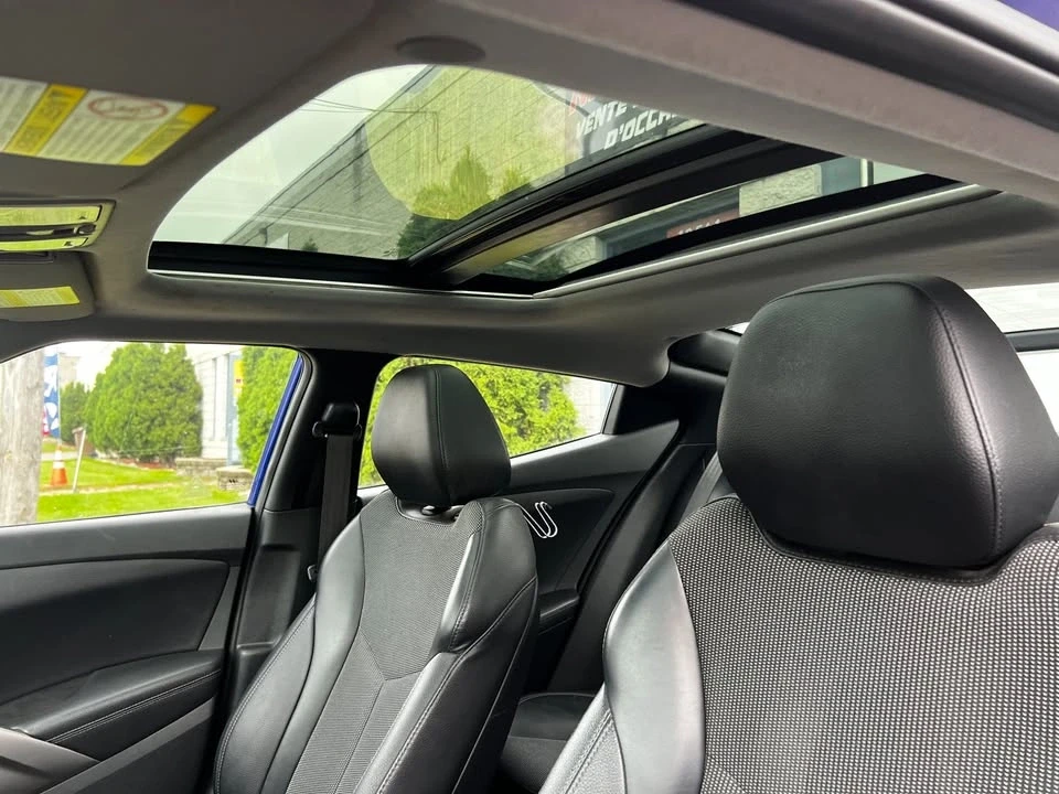 2012 Hyundai Veloster - Image 17 of 17
