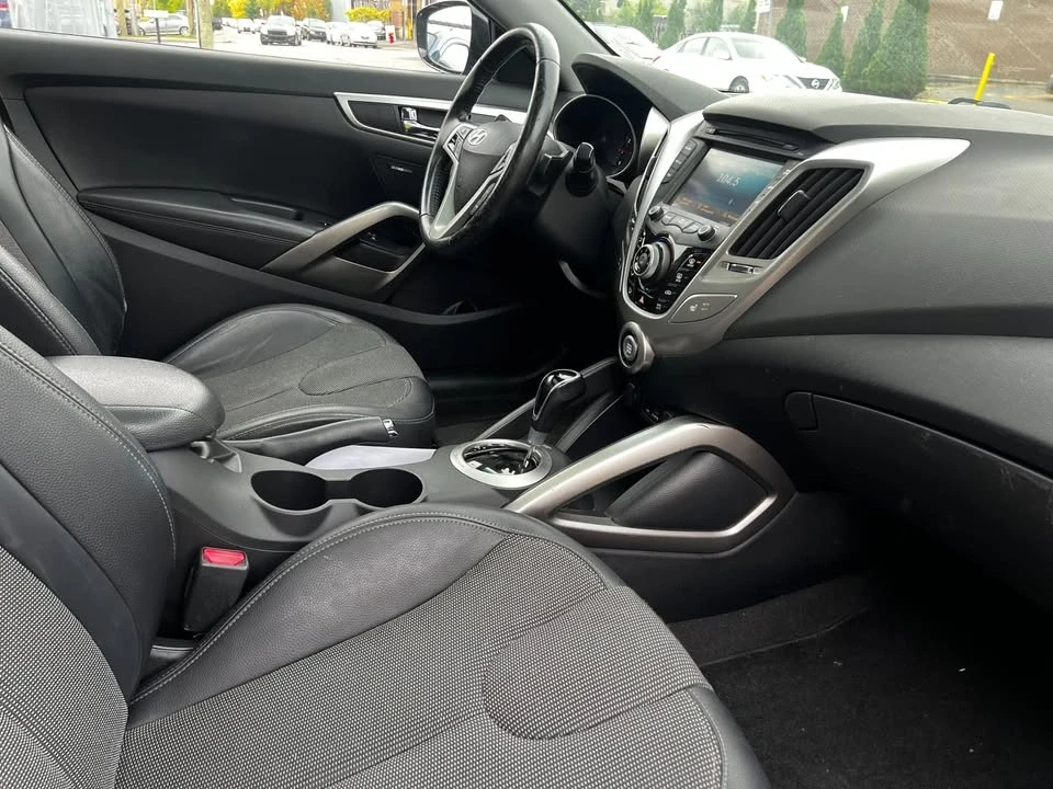 2012 Hyundai Veloster - Image 9 of 17