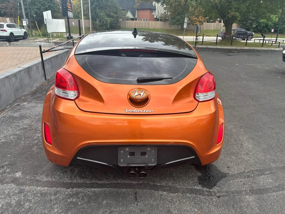 2012 Hyundai Veloster - Image 4 of 9