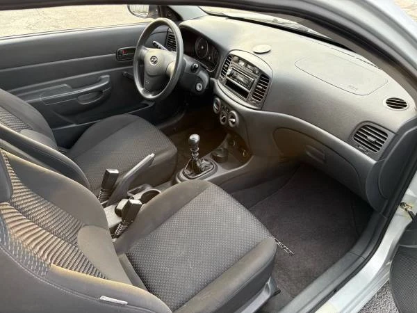 2012 Hyundai Accent - Image 5 of 7