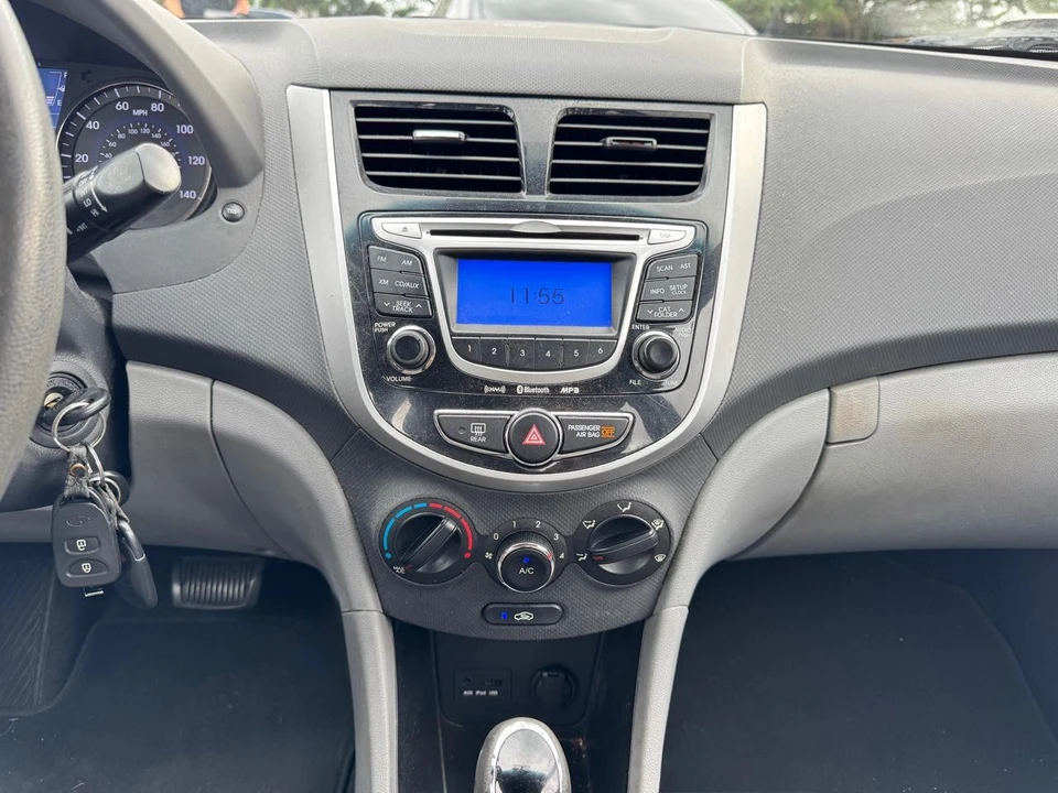 2012 Hyundai Accent - Image 8 of 8
