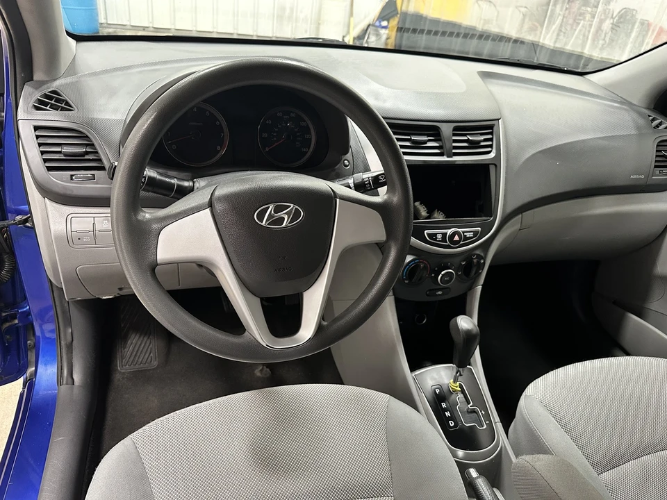 2012 Hyundai Accent - Image 10 of 12