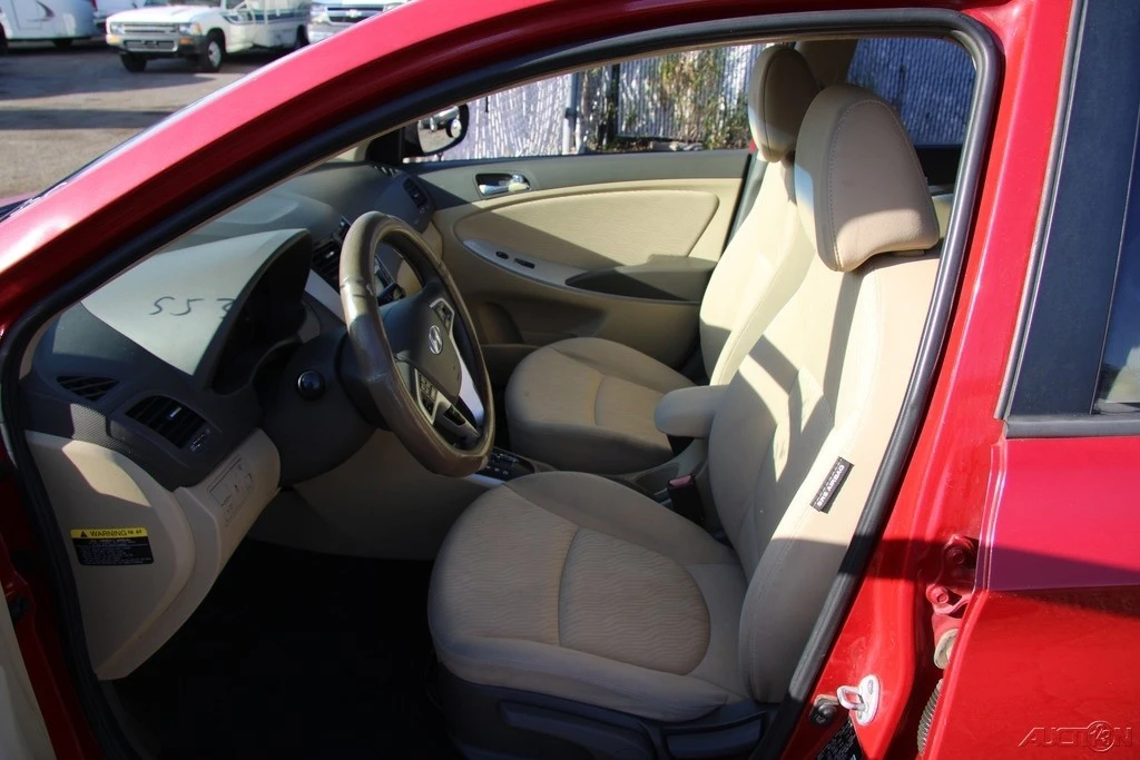 2012 Hyundai Accent - Image 14 of 21