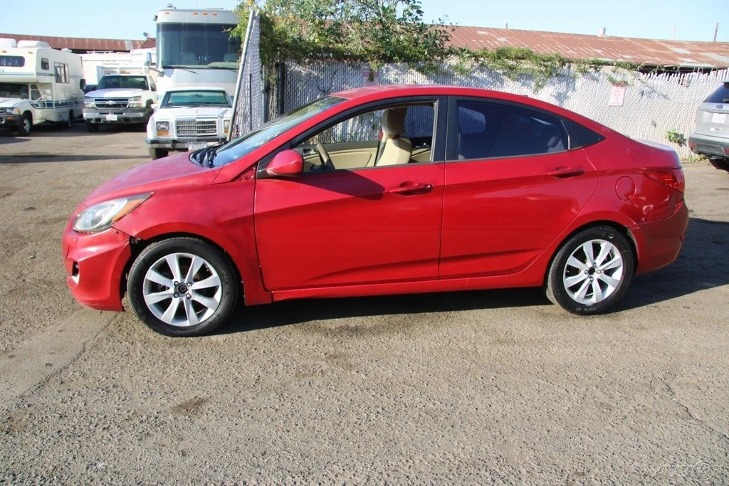 2012 Hyundai Accent - Image 9 of 21