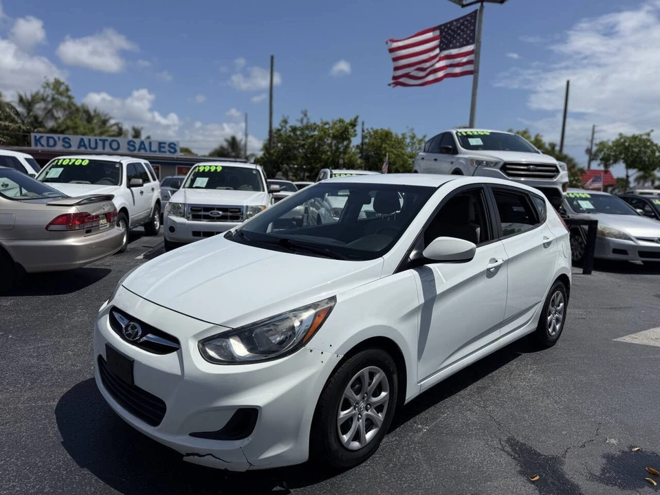 2012 Hyundai Accent - Image 3 of 21