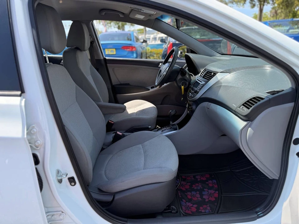2012 Hyundai Accent - Image 21 of 21