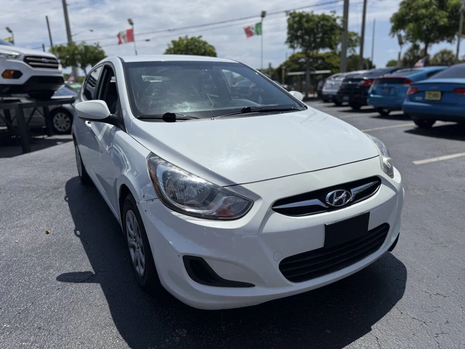 2012 Hyundai Accent - Image 9 of 21
