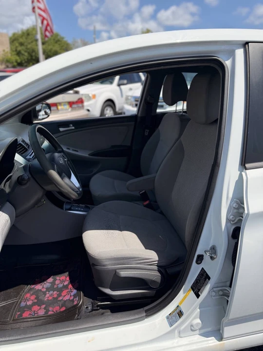2012 Hyundai Accent - Image 13 of 21