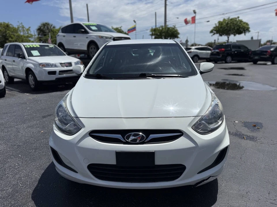 2012 Hyundai Accent - Image 10 of 21