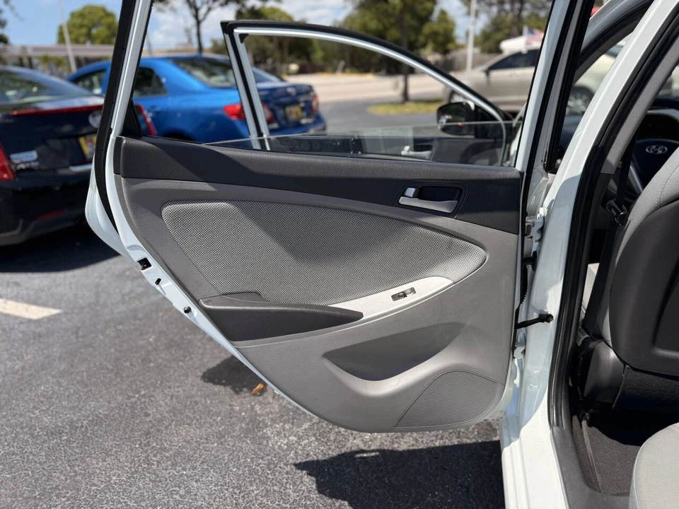 2012 Hyundai Accent - Image 16 of 21