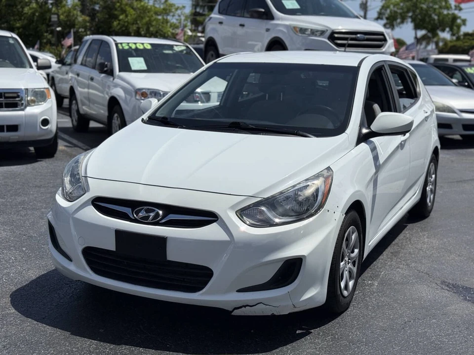 2012 Hyundai Accent - Image 2 of 21