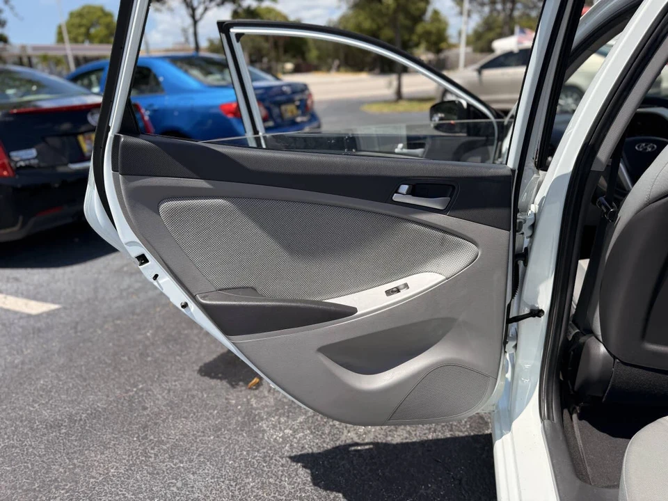 2012 Hyundai Accent - Image 16 of 21