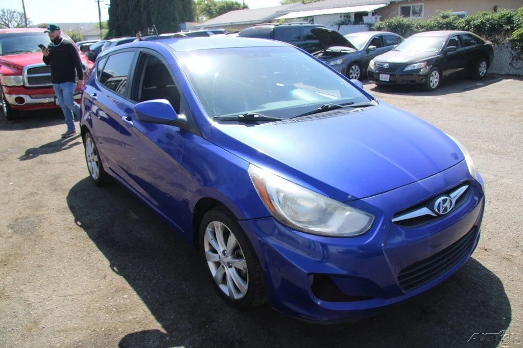 2012 Hyundai Accent - Image 10 of 21