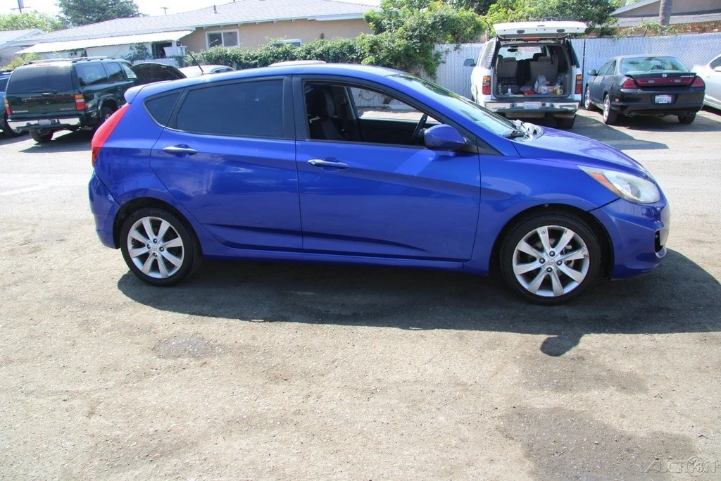 2012 Hyundai Accent - Image 9 of 21