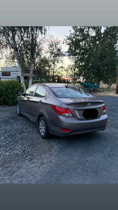 2012 Hyundai Accent - Image 3 of 9