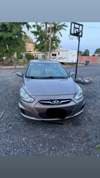 2012 Hyundai Accent - Image 2 of 9