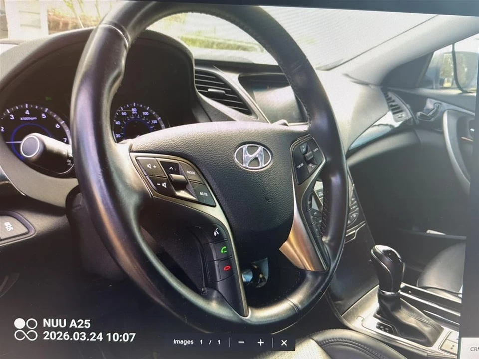 2012 Hyundai Azera - Image 8 of 12